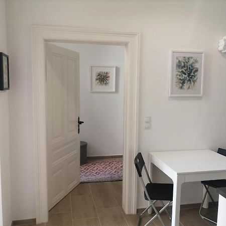 Ruhige Art-Garconniere Mit Balkon Apartment เวียนนา ภายนอก รูปภาพ