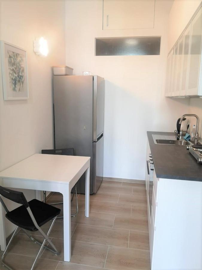 Ruhige Art-Garconniere Mit Balkon Apartment เวียนนา ภายนอก รูปภาพ